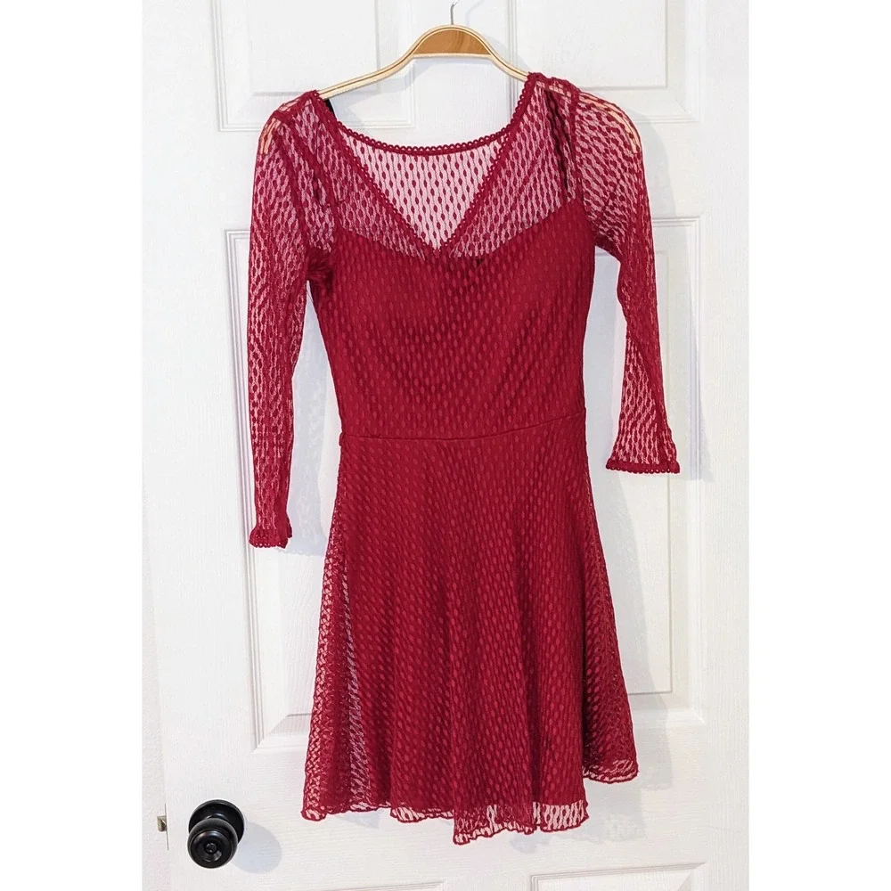 B. Darlin Lace Fit & Flare Juniors Party Dress Burgundy Long Sleeve Size 5/6